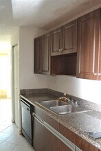 8237 NW 8th Ct in Plantation, FL - Building Photo - Building Photo