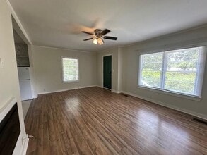 3980 Burma Rd in Mobile, AL - Foto de edificio - Building Photo