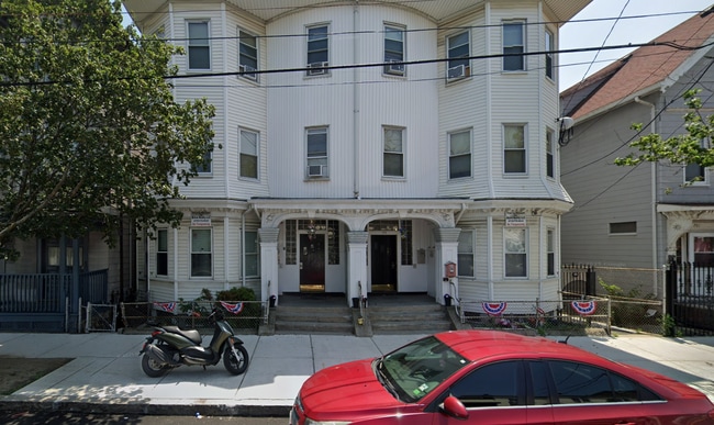 767 Broadway, Unit 9