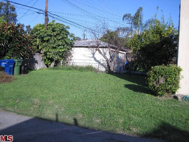 1941 Butler Ave in Los Angeles, CA - Foto de edificio - Building Photo