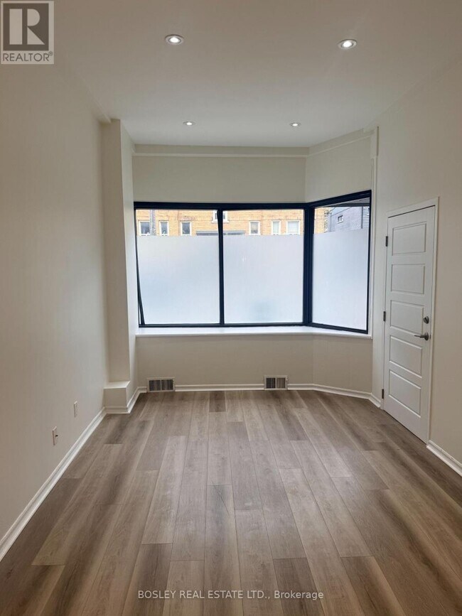 866 Broadview Ave in Toronto, ON - Building Photo - Building Photo