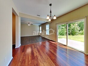 3436 Sutters Mill Lane in Raleigh, NC - Foto de edificio - Building Photo