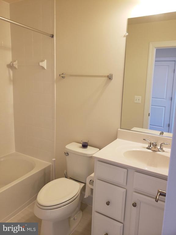 2204 Shadmoor Dr in Fredericksburg, VA - Building Photo - Building Photo