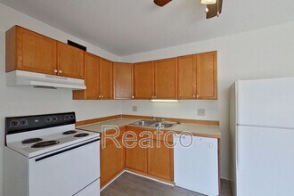 2452 Hiawatha St in Columbus, OH - Building Photo - Building Photo