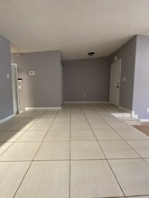 10581 SW 73rd Terrace in Miami, FL - Building Photo - Building Photo