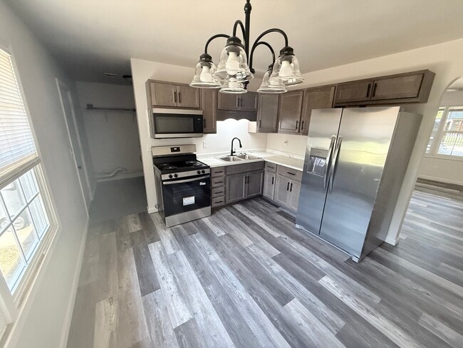 property at 931 Line St
