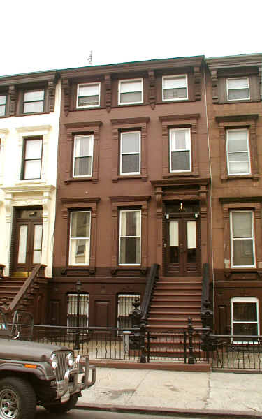 688 Putnam Ave in Brooklyn, NY - Building Photo