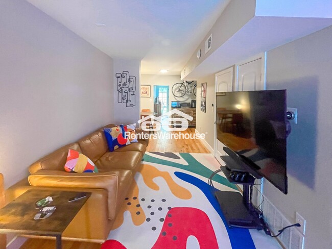 property at 1733 E 35th Ave