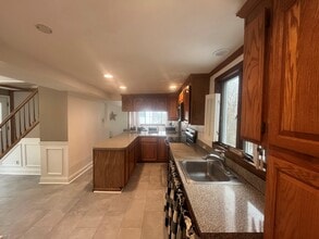 14 Cherry St in Seymour, CT - Building Photo - Building Photo