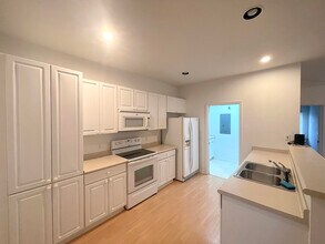 1791 Lakefront Blvd in Fort Pierce, FL - Building Photo - Building Photo