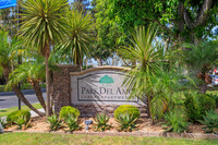 Park Del Amo Apartments in Lakewood, CA - Building Photo - Building Photo