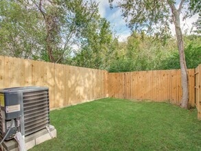 6610 Haight St in Houston, TX - Building Photo - Building Photo