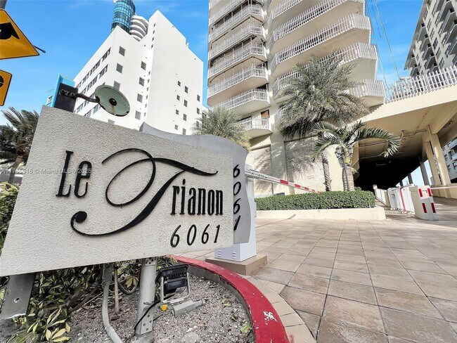 6061 Collins Ave in Miami Beach, FL - Building Photo - Building Photo