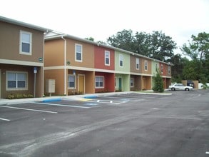 1808 E 143rd Ave in Tampa, FL - Building Photo - Building Photo