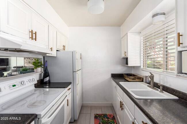 4610 N 68th St in Scottsdale, AZ - Building Photo - Building Photo
