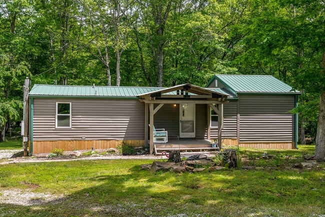 1048 Sitting Bull Point in Crossville, TN - Building Photo - Building Photo