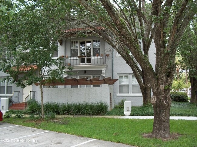2130 San Marco Blvd in Jacksonville, FL - Foto de edificio - Building Photo