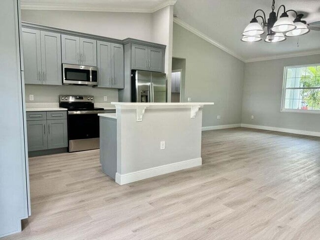 581 SE 36th Terrace in Okeechobee, FL - Building Photo - Building Photo