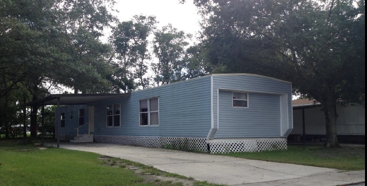 Rainbow Rock in Plant City, FL - Building Photo