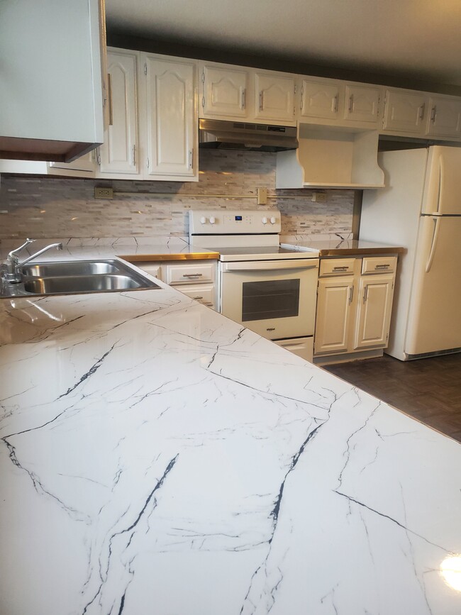 197 Burnsford Ave, Unit 2nd floor