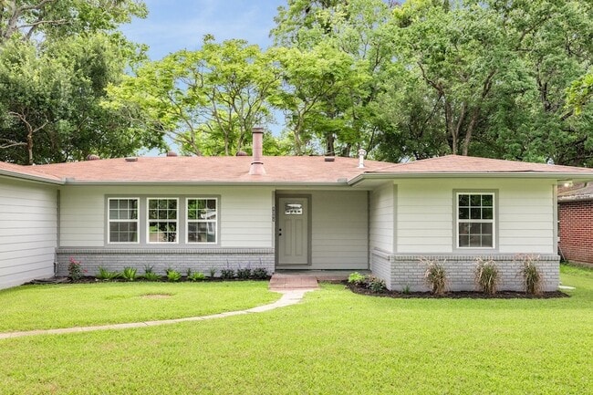 1211 Kirsten St in La Marque, TX - Building Photo - Building Photo