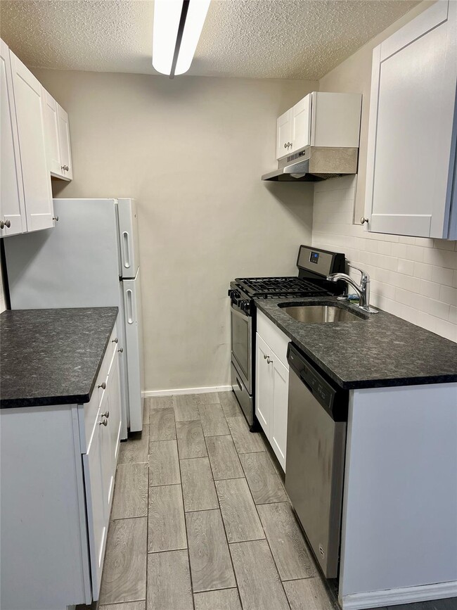 property at 1502 Barclay Manor
