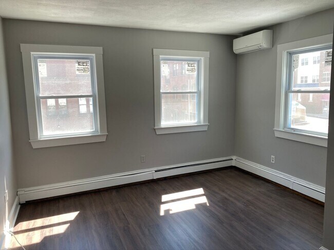 90 Rantoul St in Beverly, MA - Building Photo - Building Photo