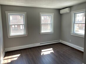 90 Rantoul St in Beverly, MA - Building Photo - Building Photo