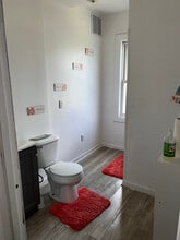 298 Capital Ave NE in Battle Creek, MI - Foto de edificio - Building Photo