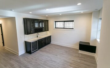 1325 N Wicker Park Ave in Chicago, IL - Building Photo - Building Photo