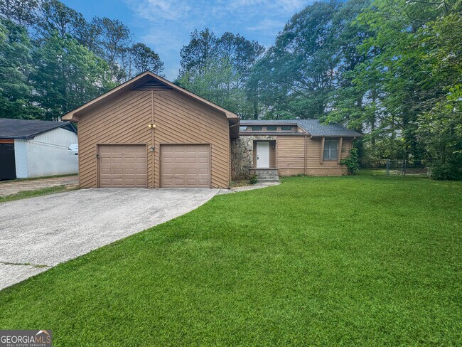 property at 9047 Hamilton Ct