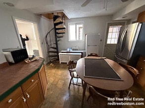 60 Haines St in Medford, MA - Building Photo - Building Photo