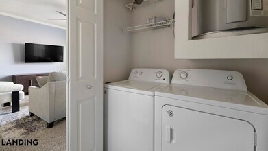 901 Lakeside Cir, Unit 3205 in Lewisville, TX - Building Photo - Building Photo