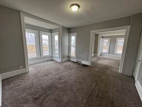 1155 12th Ave in Moline, IL - Building Photo - Building Photo