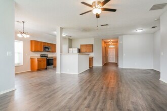 1514 Wavecrest Dr in Glenn Heights, TX - Building Photo - Building Photo