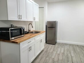 13028 SW 108th St in Miami, FL - Building Photo - Building Photo