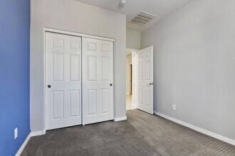 7707 S 37th St in Phoenix, AZ - Building Photo - Building Photo