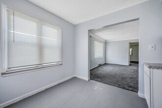 11700 Engleside St in Detroit, MI - Building Photo - Building Photo