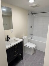 32 Park St, Unit Garden Apartment in Jersey City, NJ - Foto de edificio - Building Photo