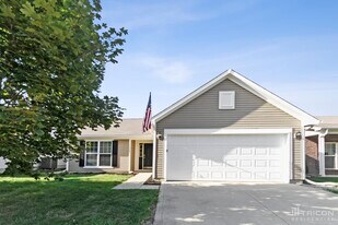 11268 Lucky Dan Dr in Noblesville, IN - Building Photo