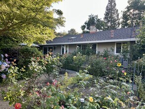 134 Vista Del Campo in Los Gatos, CA - Building Photo - Building Photo
