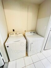 6319 Waddesdon Wood in San Antonio, TX - Building Photo - Building Photo