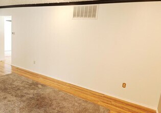 41957 Arthur St in Belleville, MI - Building Photo - Building Photo