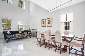 1570 Elm Grove Rd in Weston, FL - Building Photo - Building Photo