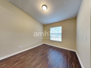 884 Bonaparte Landing Ct in Jacksonville, FL - Building Photo - Building Photo