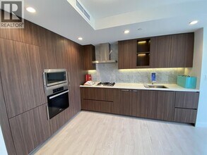 1768 Cook St in Vancouver, BC - Building Photo - Building Photo