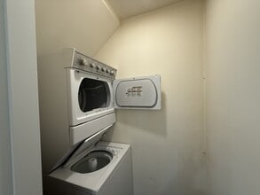 9419 McNaught Rd in Chilliwack, BC - Building Photo - Building Photo