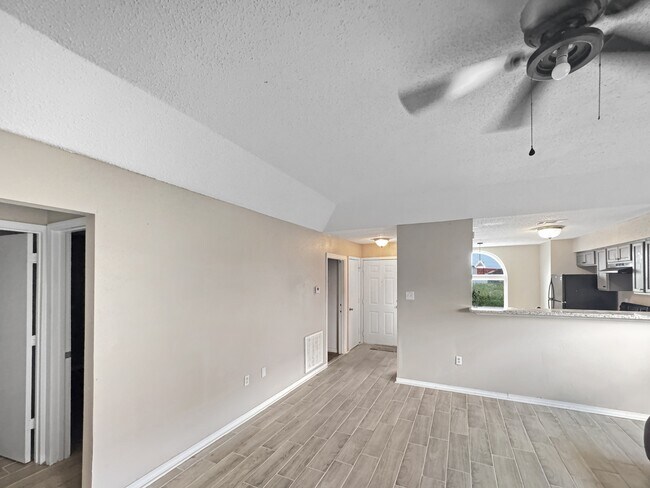 4164 Lac du Bay Dr in Harvey, LA - Foto de edificio - Building Photo