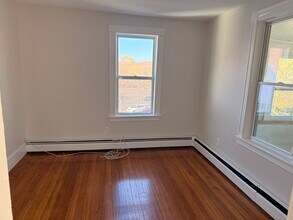 4 Berry St in Peabody, MA - Building Photo - Building Photo