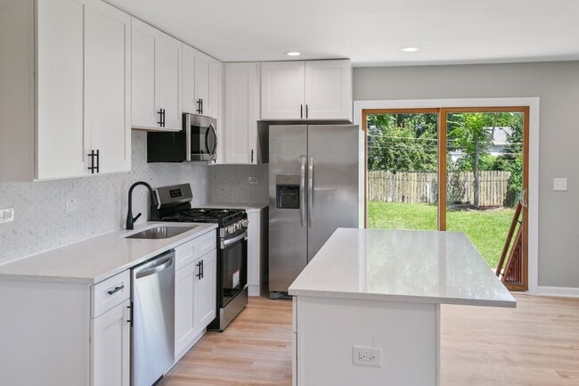 118 Windsor Ln in Glendale Heights, IL - Building Photo - Building Photo